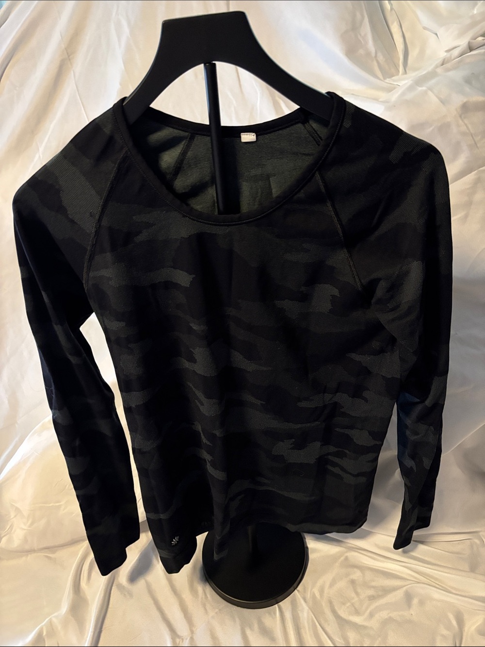 Women's Black Camo Long-Sleeve Top